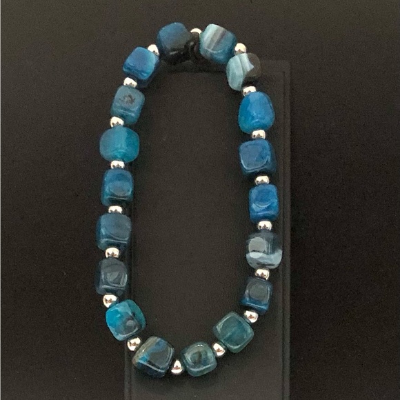 Blue Agate Bracelet Cube Beads Stretchable Bracelet - Picture 6 of 6